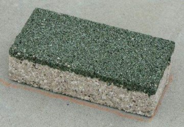 绿色陶瓷透水砖